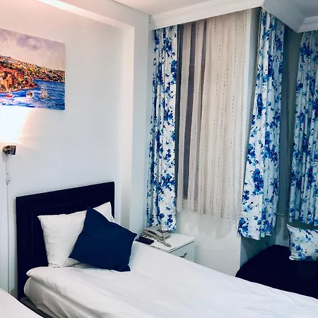 Hotel The House Of Tulpan 3*