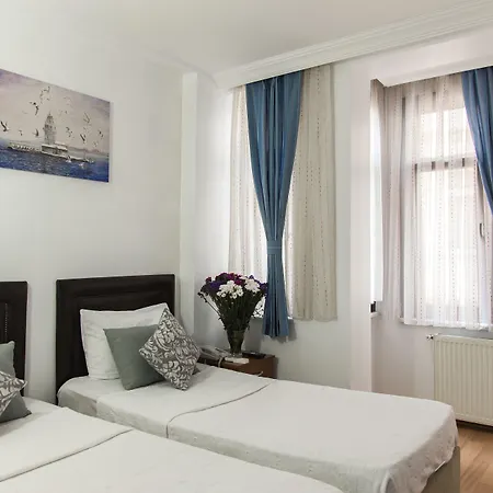 The House Of Tulpan 3*